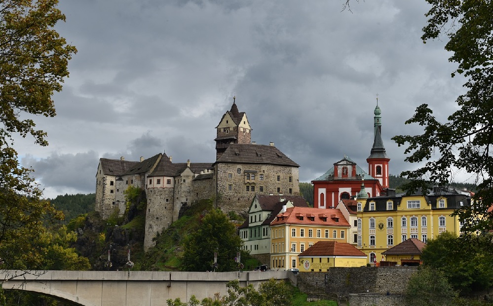 Pověsti českých hradů a zámků